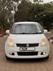 Suzuki Swift 2010 Nyeupe - 1