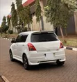 Suzuki Swift 2010 Nyeupe - 3