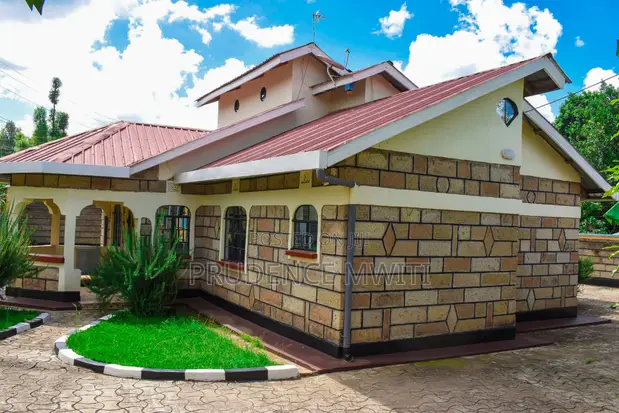 4 Bedroom Bungalow for Rent in Nkubu - 1