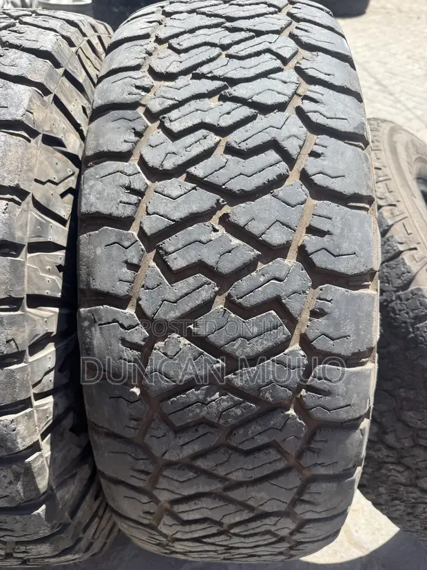 Maxxis 285/75 R16 Tyres - Slightly Used - 1