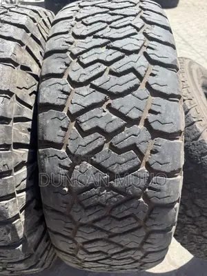 Maxxis 285/75 R16 Tyres - Slightly Used