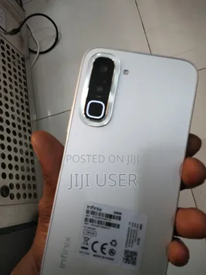 Infinix Hot 70 128GB Njano