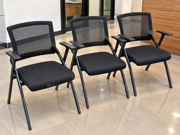 Kiti Nyeusi cha Kusubiri cha Mesh chenye Mikono, Kinachoweza Kukunjwa - 1