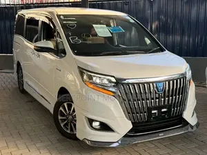 Toyota Esquire 2020 Off White