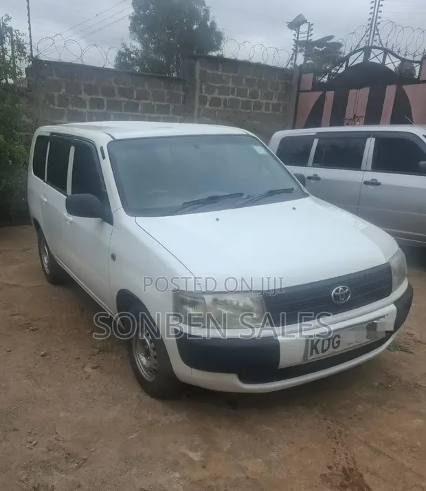 Toyota Probox 1.5 DX 2WD 2015 Nyeupe - 1