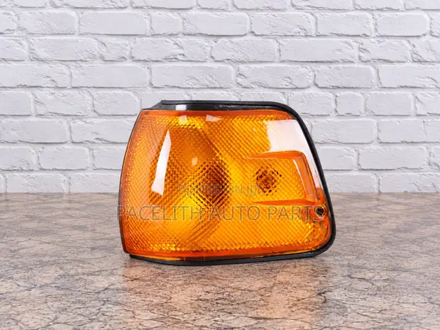 Nissan Sunny B12 New Model Corner Lamp - 1