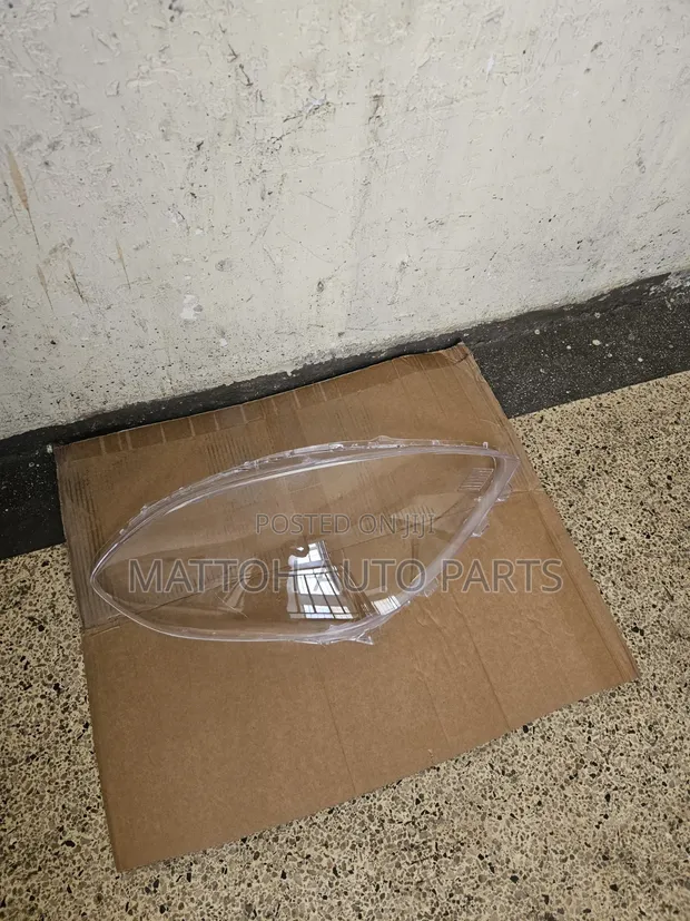 Nissan Latio Headlight Lens (2012-2015) - 1