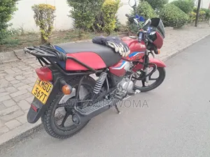 TVS HLX 125 2025 Nyekundu