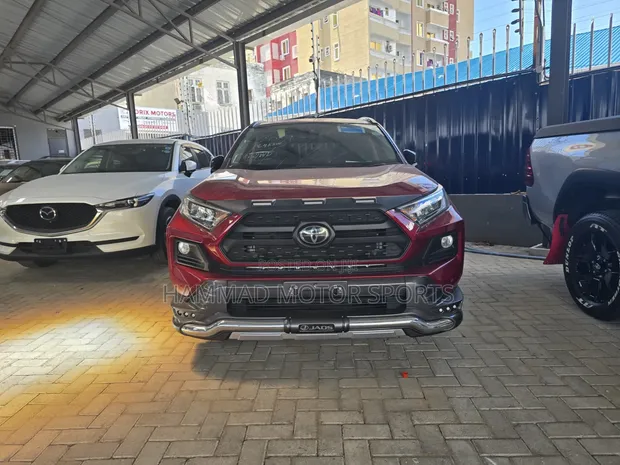 Toyota RAV4 Adventure 2019 Nyeusi - 1