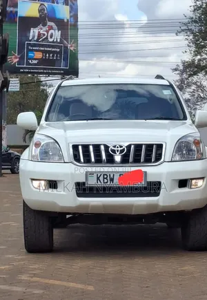 Toyota Land Cruiser Prado 2006 White