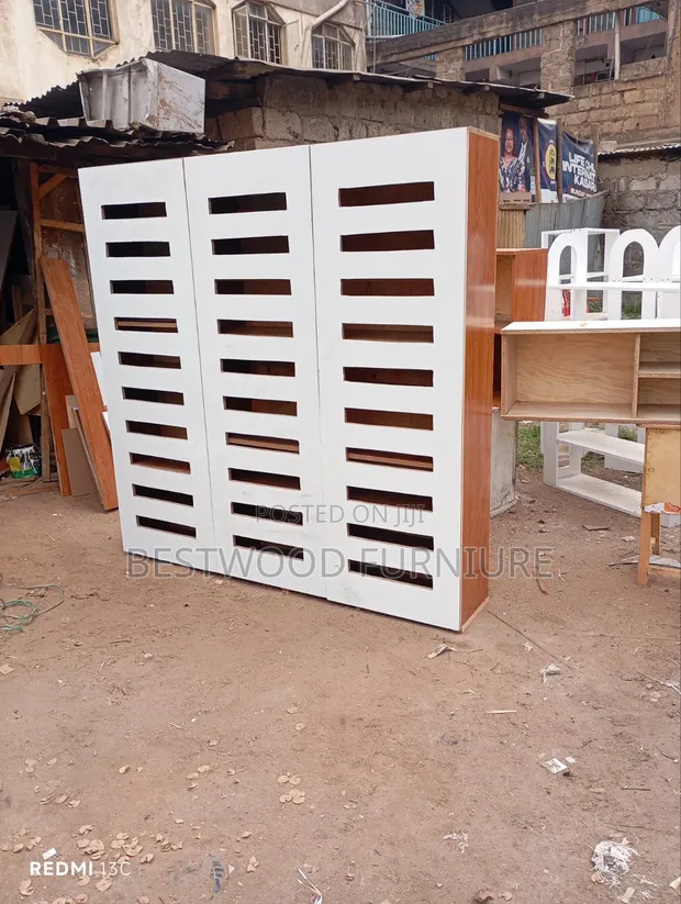 Modern Shoe Rack - 5 Feet by 6 - 1
