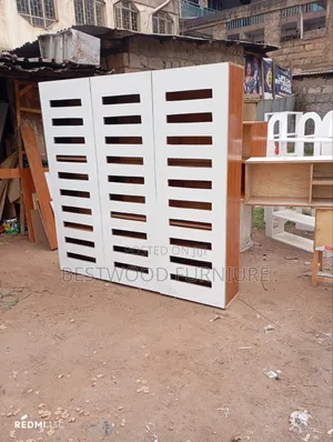 Kikapu cha Viatu cha Kisasa - Futu 5 kwa 6