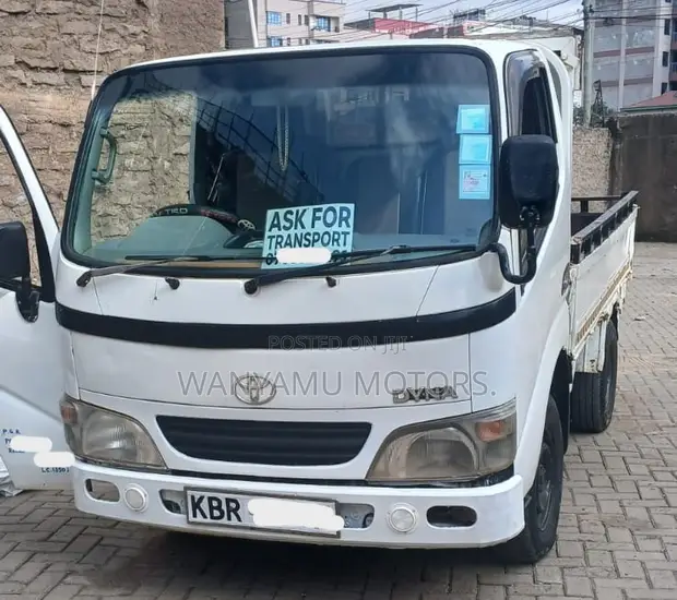 Toyota Dyna Double Rear Wheel Truck - 1
