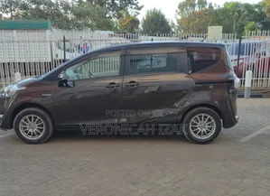 Toyota Sienta Hybrid 2017 Brown
