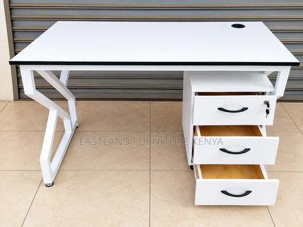 White Office Desk with 3 Lockable Drawers & Metal Frame - 1