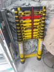 Single Telescopic Fiberglass Extension Ladder (3.8m-5m) - 1