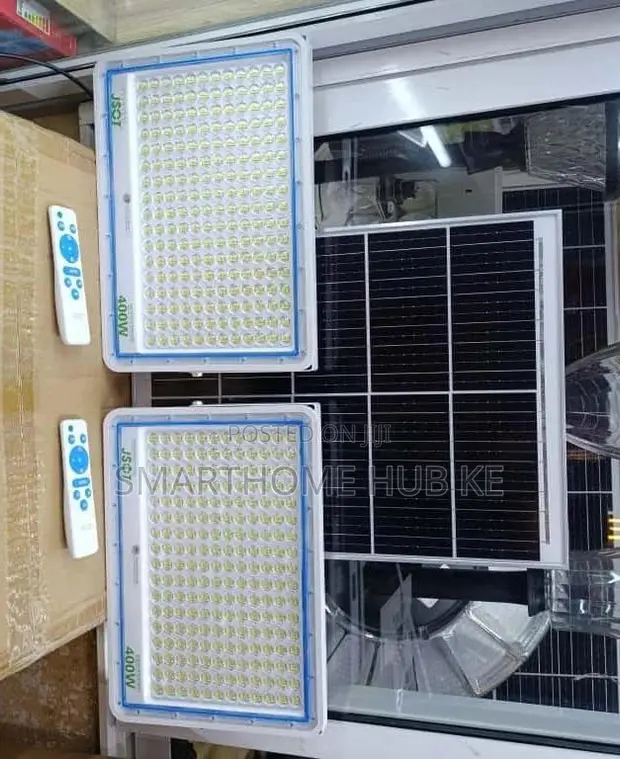 2-in-1 400W THD Solar Floodlights - 1
