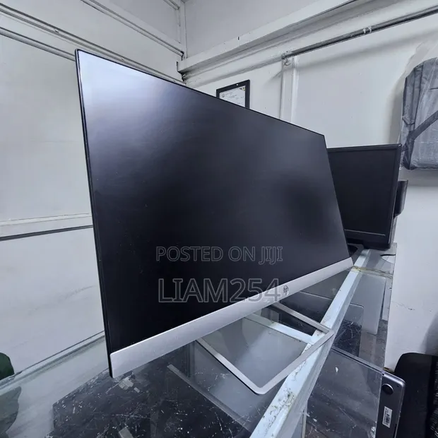 HP 23er 23-Inch Full HD IPS LED Monitor - 1