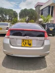Honda Insight 2010 Nyeusi - 2