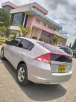 Honda Insight 2010 Nyeusi - 4