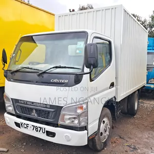 Lori la Mitsubishi Canter FE71 (2015)