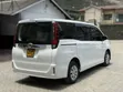 Toyota Noah 2017 Nyeupe - 3