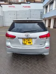 Toyota Wish 2013 Silver - 4