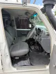 Toyota Land Cruiser 76 Series 2012 Nyeupe - 1