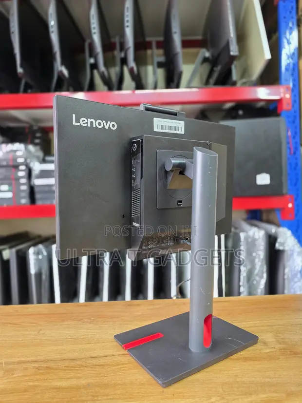 Kompyuta ya Mezani ya Lenovo M73 Yote-kwa-Moja - 1