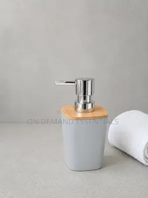 Liquid Soap Dispenser with Bamboo Lid