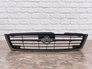 Grille ya FPI kwa Nissan Sunny B14 (1997) - Nyeusi