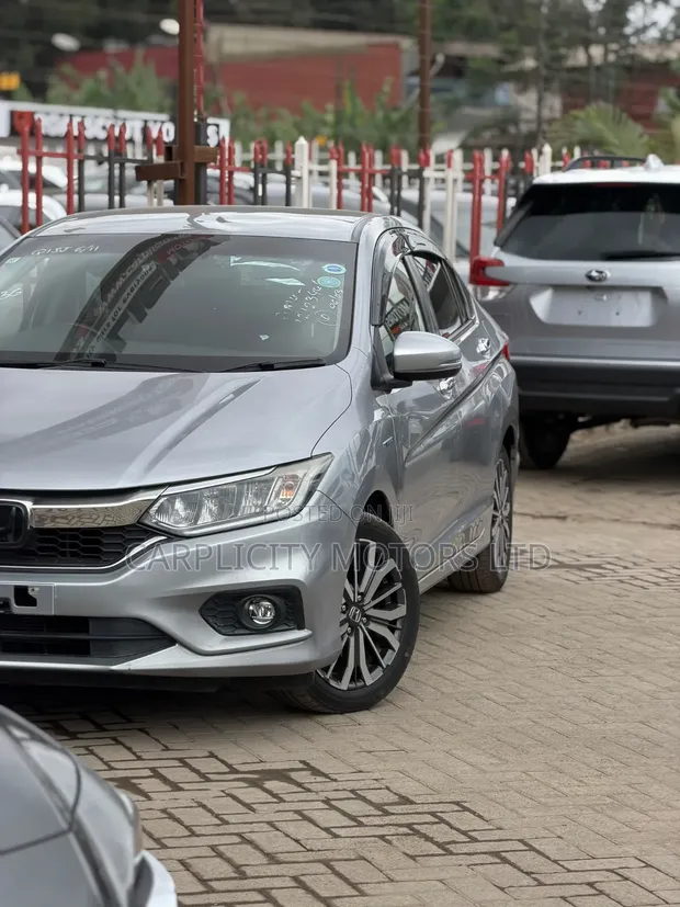 Honda Grace 1.5 Hybrid FWD 2019 Silver - 1