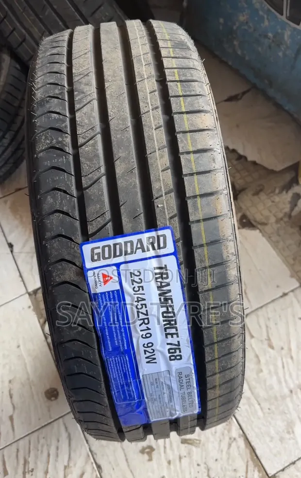 Matairi na Rims Mpya za 225/45R19 Goddrad - 1