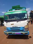 Truk Isuzu Elf - 1