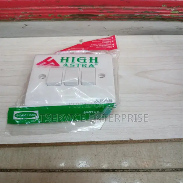 High Astra 3-Gang 2-Way Wall Light Switch - 1