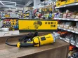 DeWalt 9-Inch 2800W Angle Grinder Nzito ya Corded - 1