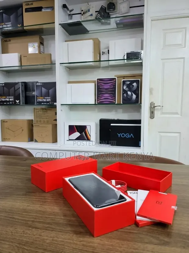 New OnePlus 15R 256GB Black - 1