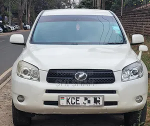 Toyota RAV4 2008 Nyeupe