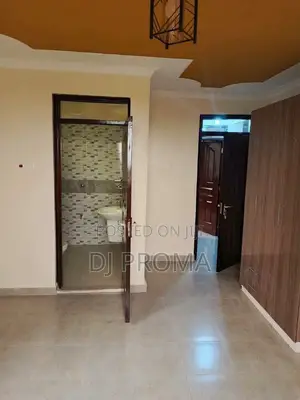 Nyumba ya Mansion ya Vyumba 3 inapangishwa Kenya Re, Kisumu