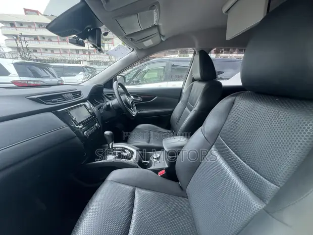 Nissan X-Trail 2019 Green - 1