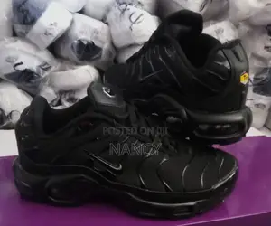 Nike Air Max TN Sneakers za Wanaume
