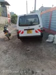 Nissan Vanette 2005 Nyeupe - 5