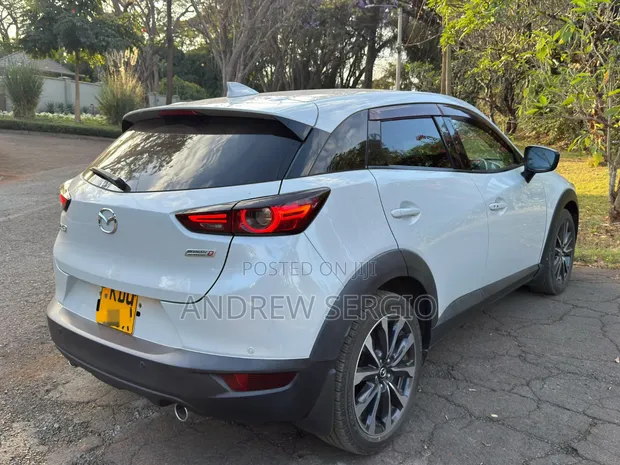 Mazda CX-3 1.8 Diesel AWD 2018 Nyeupe - 1