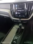 Volvo XC60 2019 Nyeusi - 5