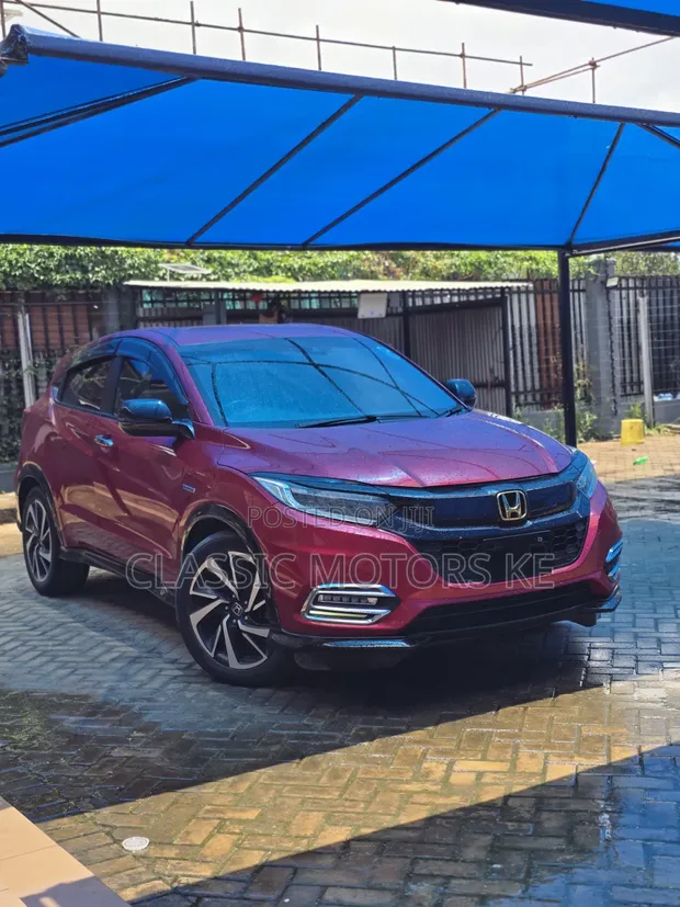 Honda Vezel 1.5 Hybrid RS 2019 Nyeusi - 1