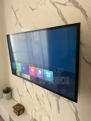 Samsung 43" Full HD Smart TV (5 Series)