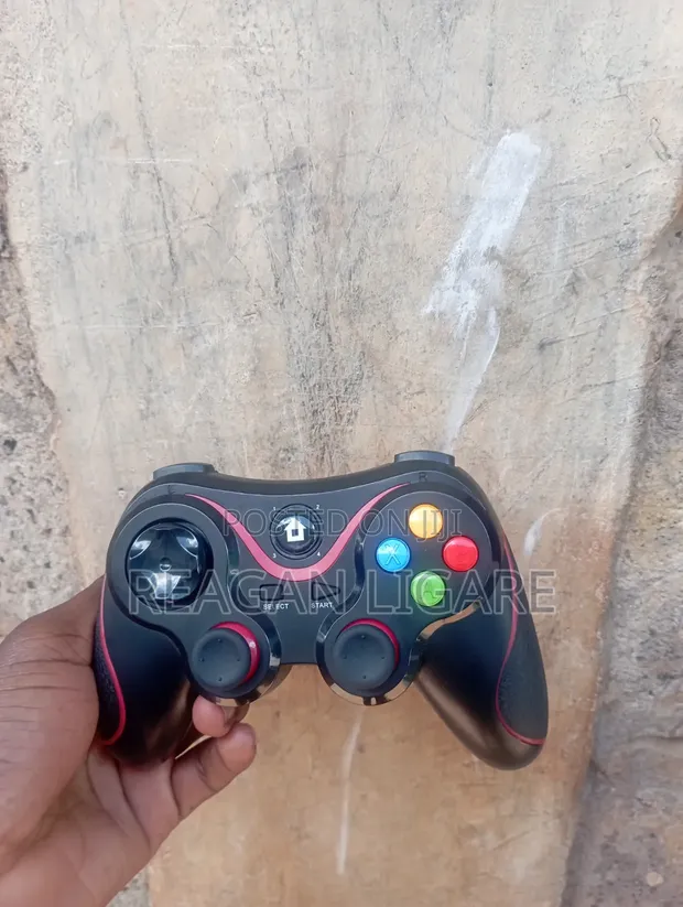 Generic V8 Wireless Bluetooth Game Controller - 1