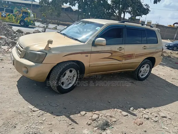 Toyota Kluger 2003 Dhahabu - 1