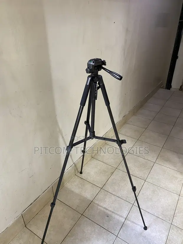 DC Professional Tripod - 1