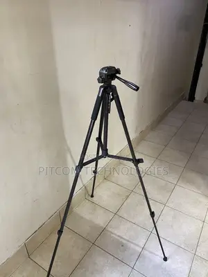 DC Professional Tripod